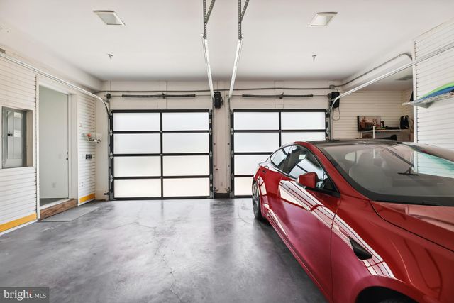 $4,750,000 | 7423 Hampden Lane, Bethesda, MD 20814