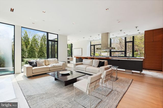 $4,750,000 | 7423 Hampden Lane, Bethesda, MD 20814