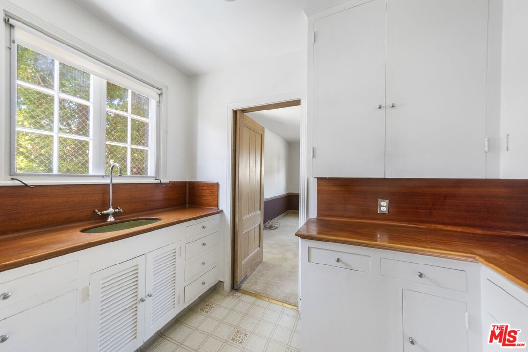 3688 Lowry Road Los Angeles, CA 90027 - Photo 21 of 53 Gallery Image 21