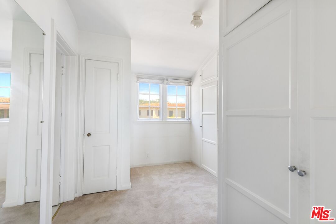 3688 Lowry Road Los Angeles, CA 90027 - Photo 34 of 53 Gallery Image 34