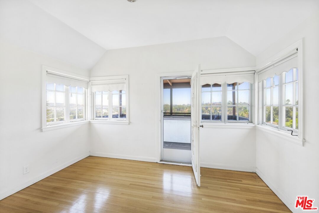 3688 Lowry Road Los Angeles, CA 90027 - Photo 37 of 53 Gallery Image 37