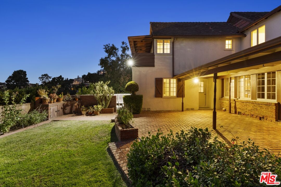 3688 Lowry Road Los Angeles, CA 90027 - Photo 7 of 53 Gallery Image 7