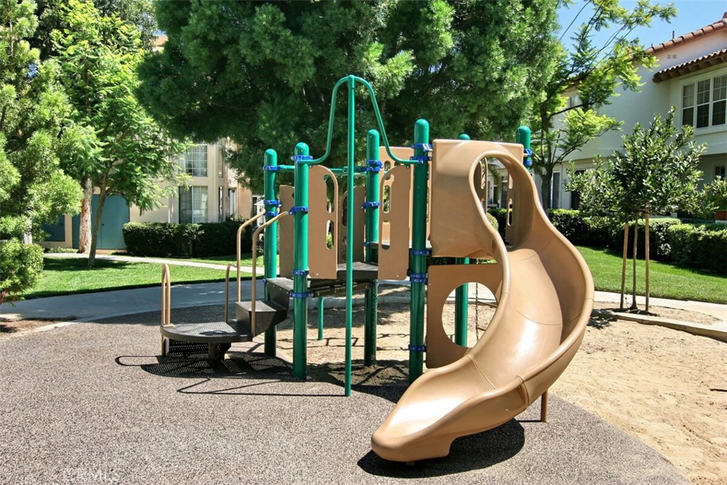 254 Pasto Rico Rancho Santa Margarita, CA 92688 - Photo 25 of 30 Community Playground