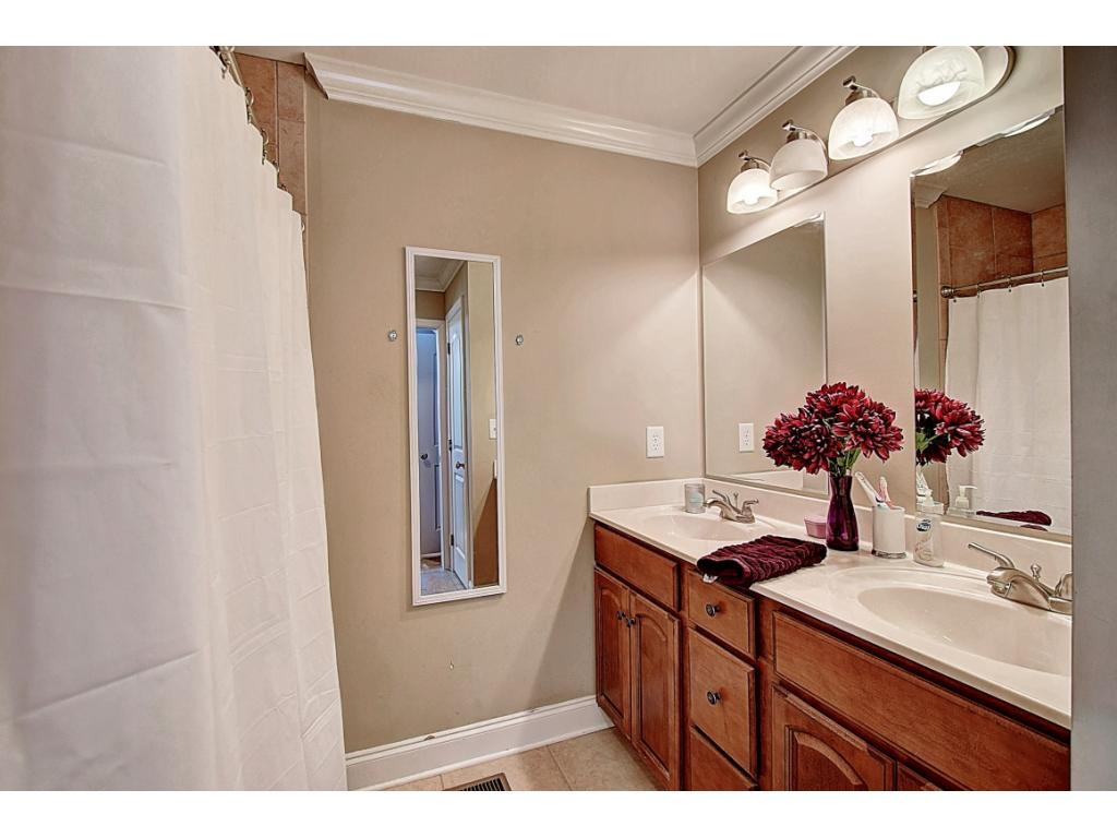 404 East Mountain View Road, Unit 403 Johnson City, TN 37601 - Photo 19 of 36 Photo 19