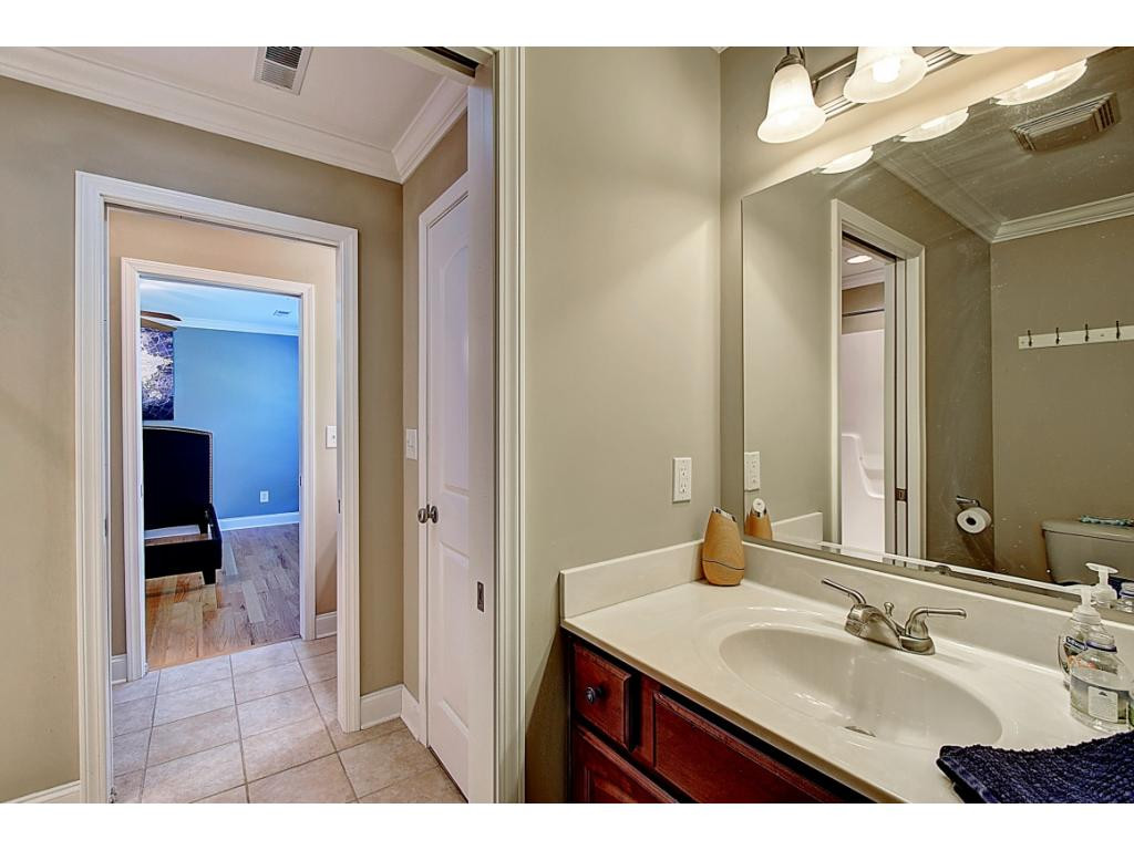 404 East Mountain View Road, Unit 403 Johnson City, TN 37601 - Photo 26 of 36 Photo 26