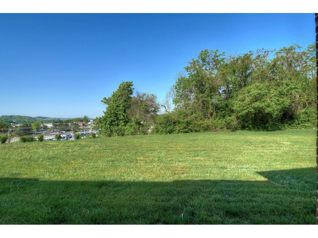 404 East Mountain View Road, Unit 403 Johnson City, TN 37601 - Photo 32 of 36 Photo 32