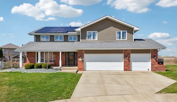$684,900 | 19328 Woodfield Court, Tinley Park, IL 60487