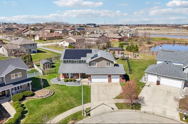 $674,900 | 19328 Woodfield Court, Tinley Park, IL 60487