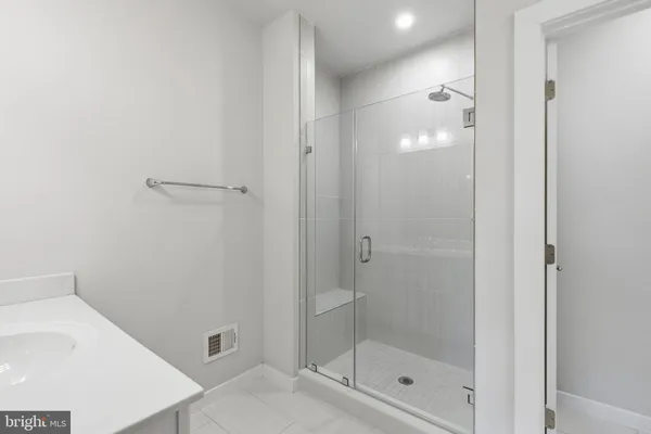$599,995 | 2214 Abboccato Terrace Southeast, Leesburg, VA 20175