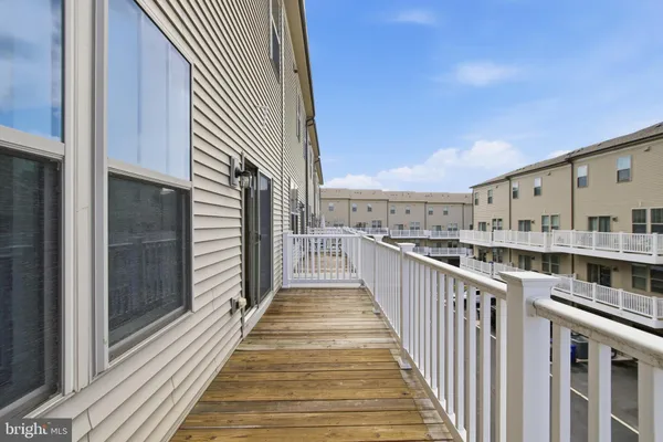 $599,995 | 2214 Abboccato Terrace Southeast, Leesburg, VA 20175
