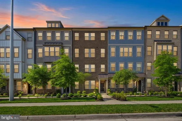 $599,995 | 2214 Abboccato Terrace Southeast, Leesburg, VA 20175
