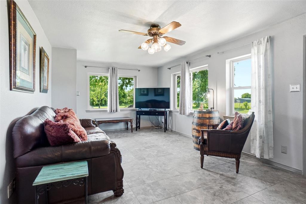 8983 Odneal Road West Krum, TX 76249 - Photo 7 of 29