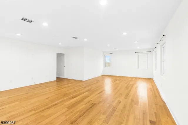 $4,950 | 71 St Marys Place, Unit 2, Nutley, NJ 07110