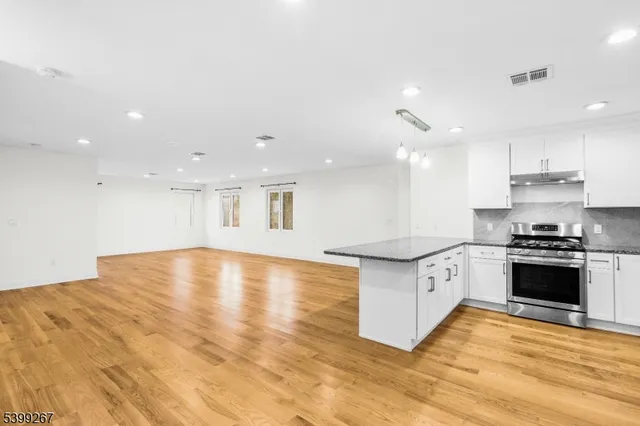 $4,950 | 71 St Marys Place, Unit 2, Nutley, NJ 07110