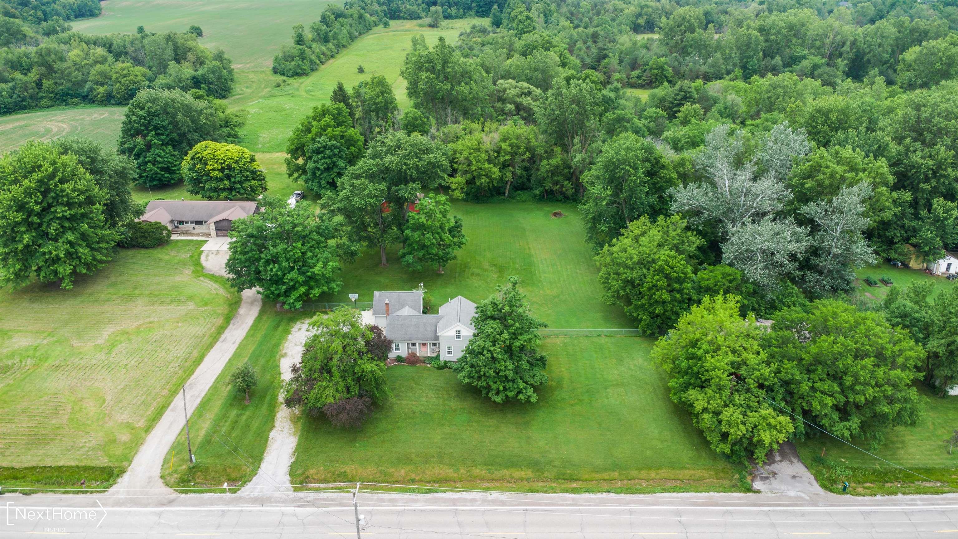 6144 East Atherton Road Burton, MI 48519 - Photo 29 of 32 50212957-1f7b311d-8620-4a6a-9491-6834e6b46b8d.JPG