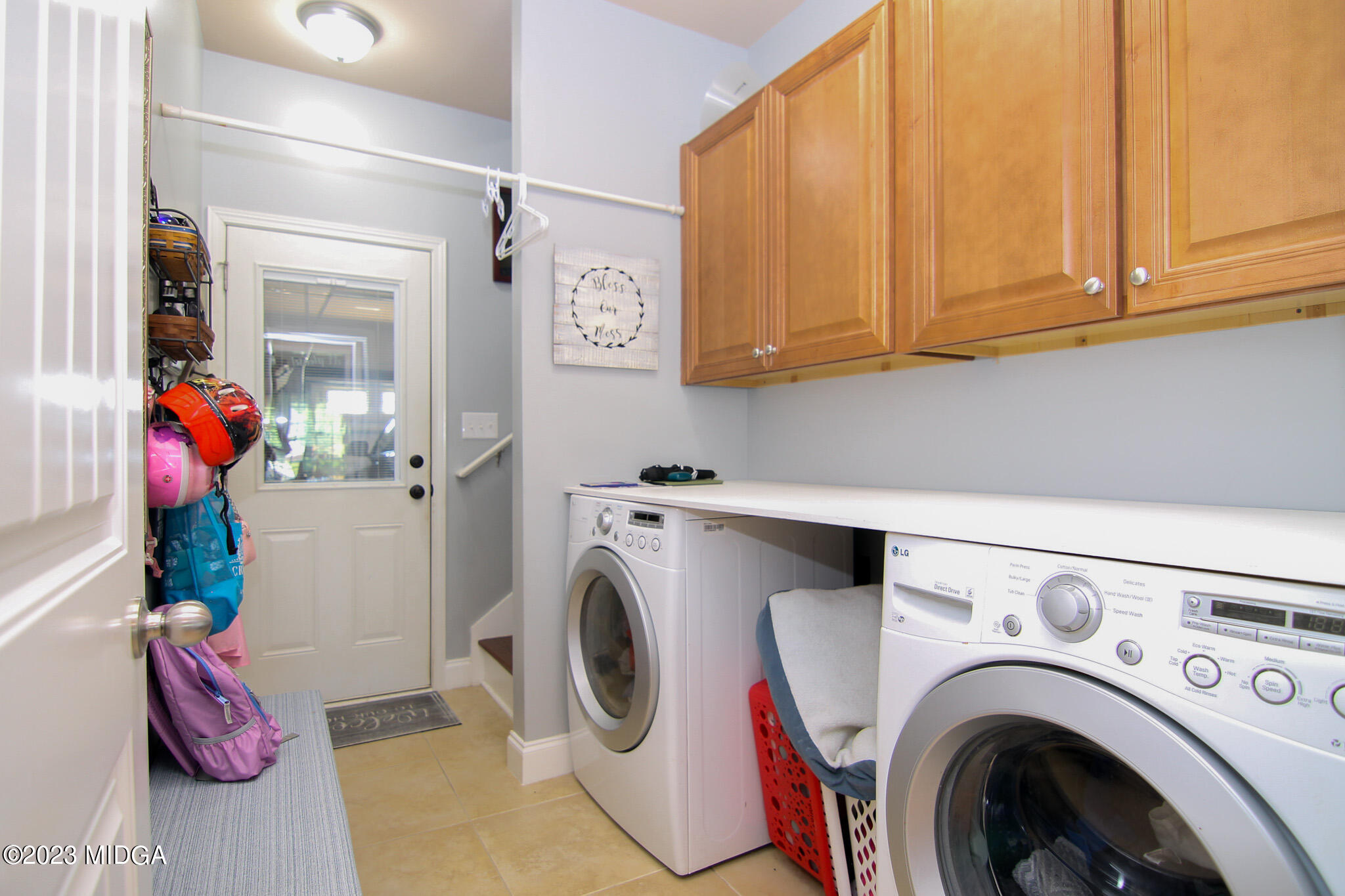 110 Berkley Circle Warner Robins, GA 31093 - Photo 38 of 57 a utility room with dryer and washer