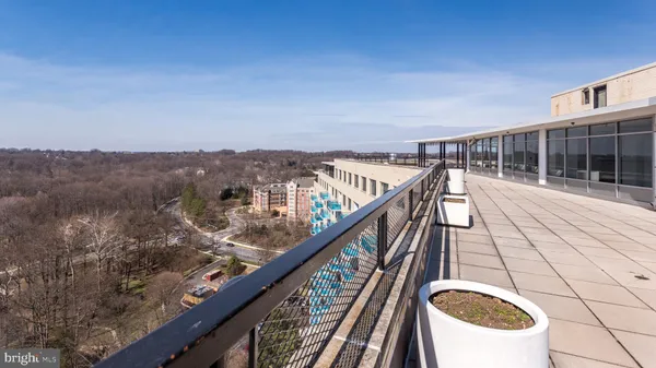 $1,550 | 10401 Grosvenor Place, Unit 1519, Rockville, MD 20852