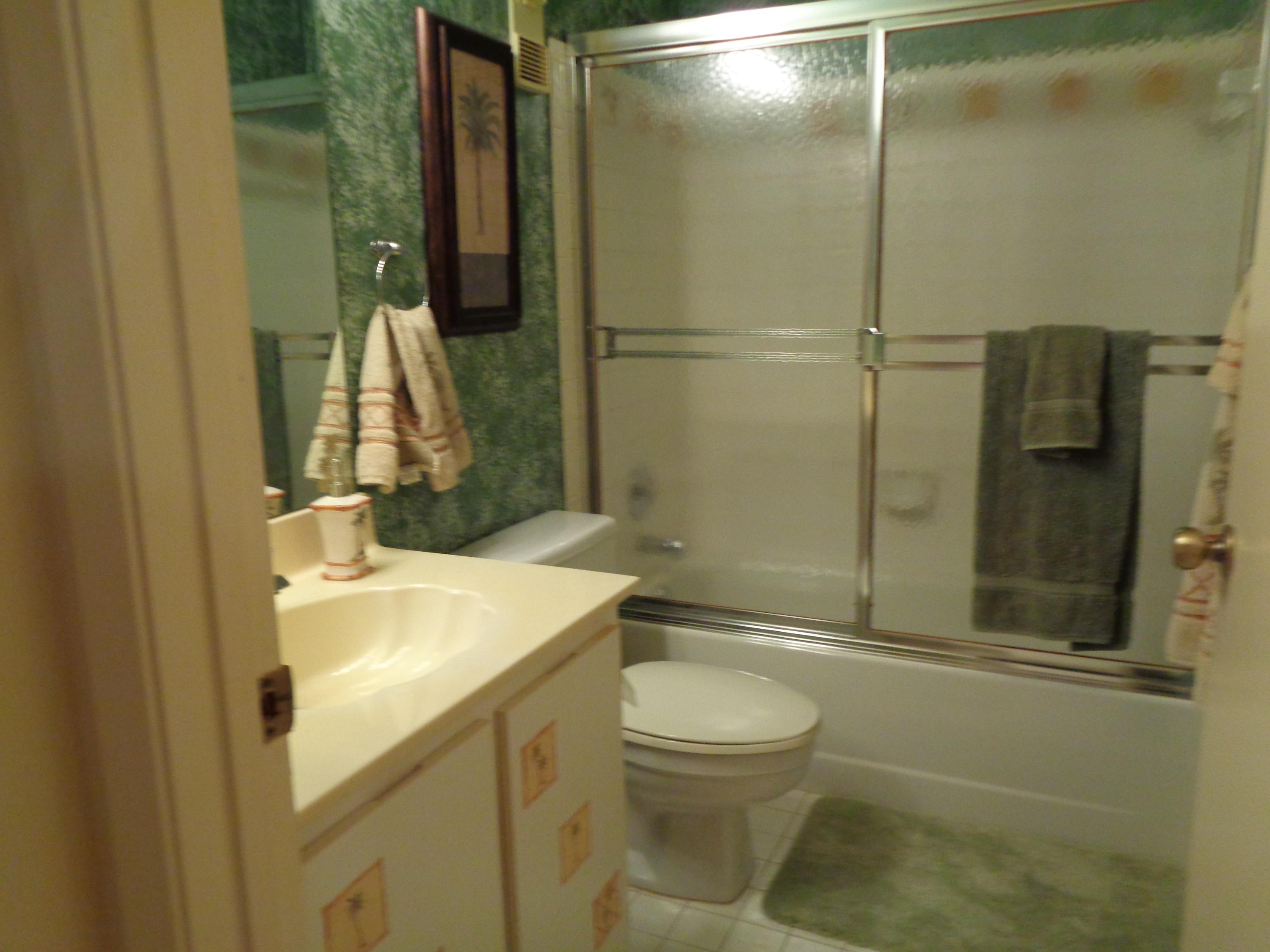 8182 Springtree Road Boca Raton, FL 33496 - Photo 11 of 29 2nd Bath