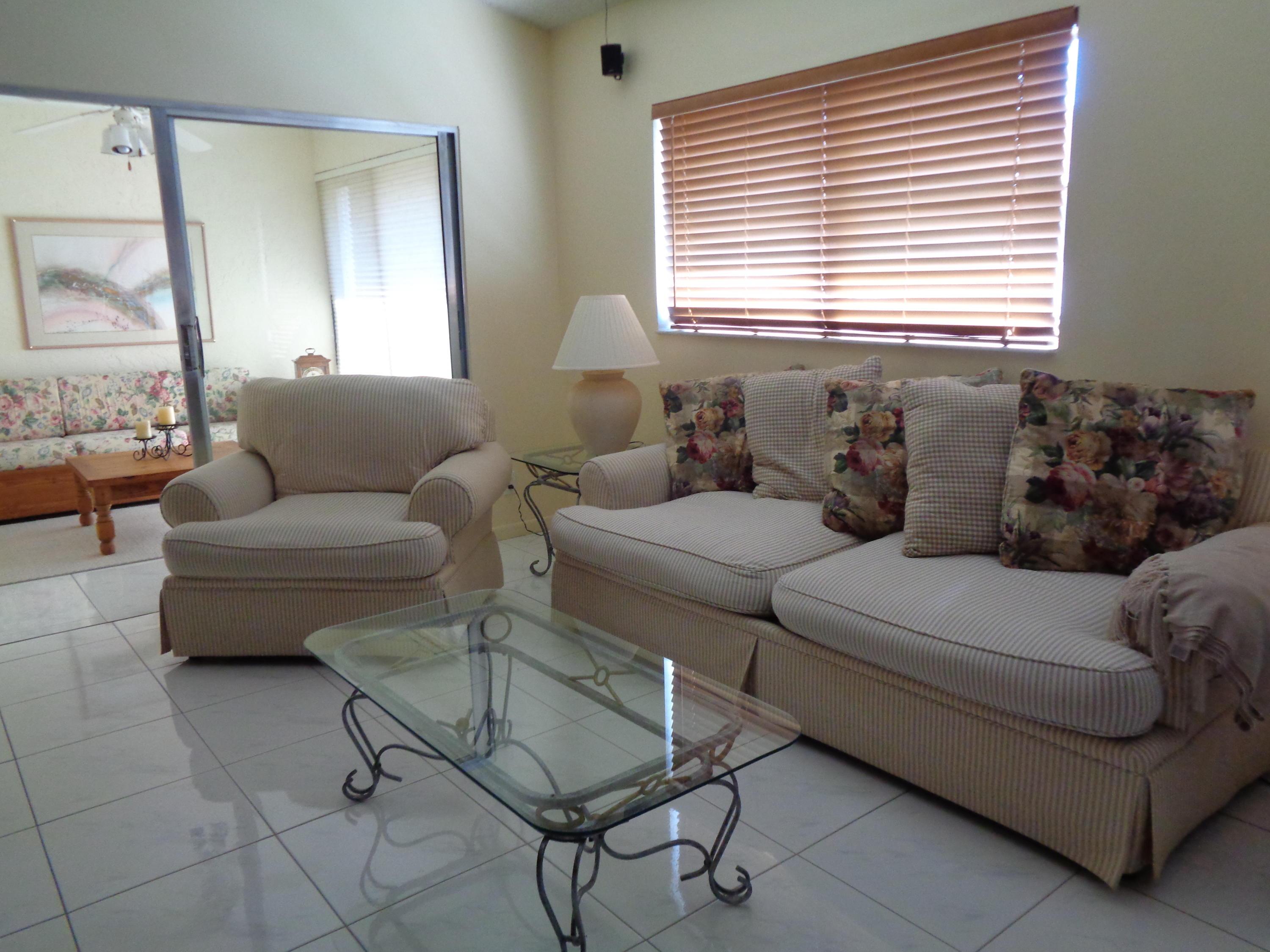 8182 Springtree Road Boca Raton, FL 33496 - Photo 2 of 29 Living Room