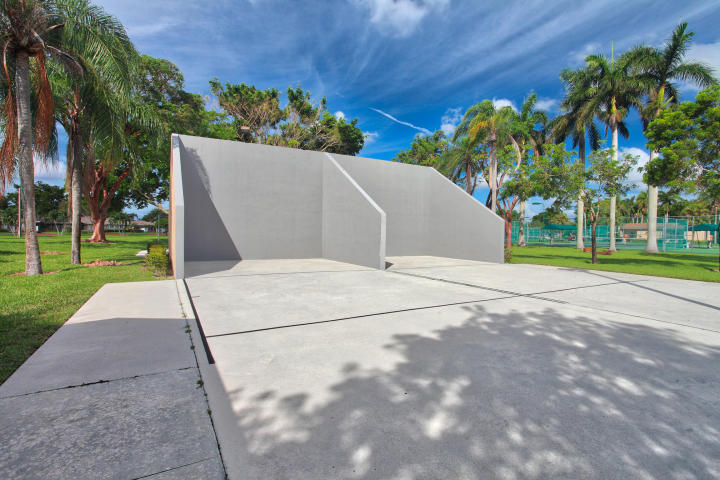 8182 Springtree Road Boca Raton, FL 33496 - Photo 28 of 29 Whisper Walk Hand Ball court