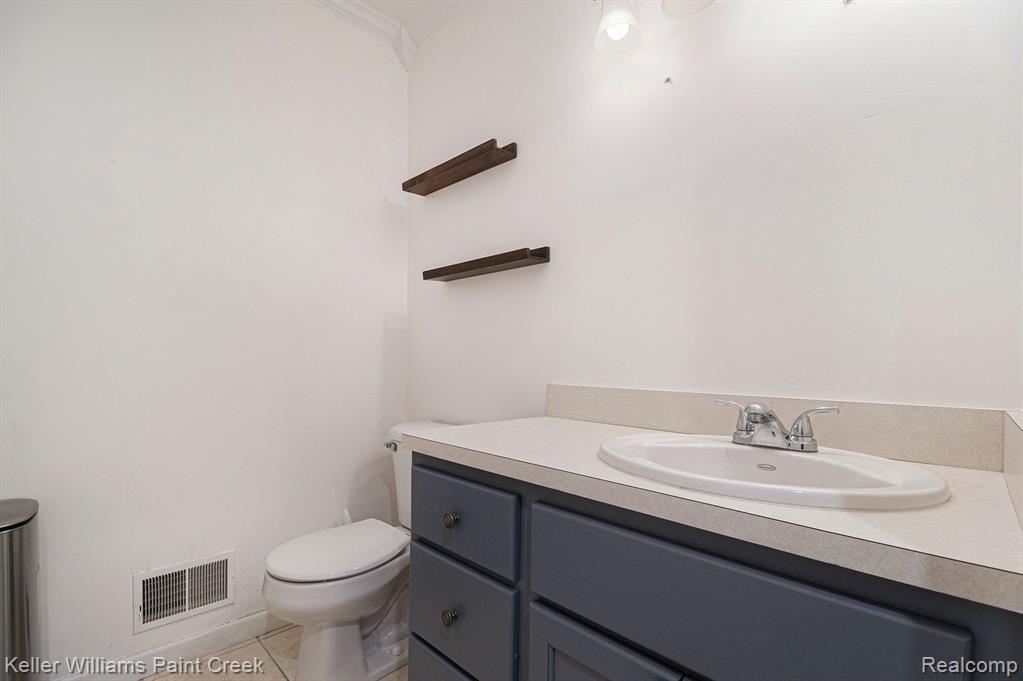 3141 Hessel Avenue Rochester Hills, MI 48307 - Photo 21 of 32