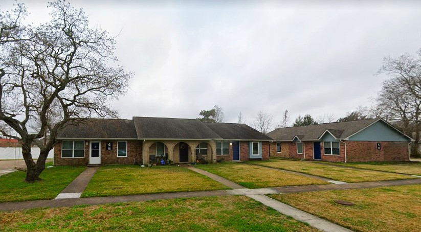 3301 Royal Street Baytown, TX 77521 - Photo 3 of 6