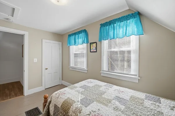 $208,900 | 187 Route 20, Chester, MA 01011