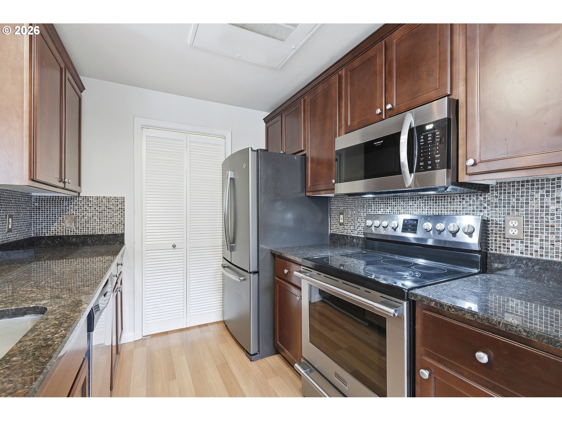 2365 Snowberry Ridge Court West Linn, OR 97068 - Photo 16 of 41