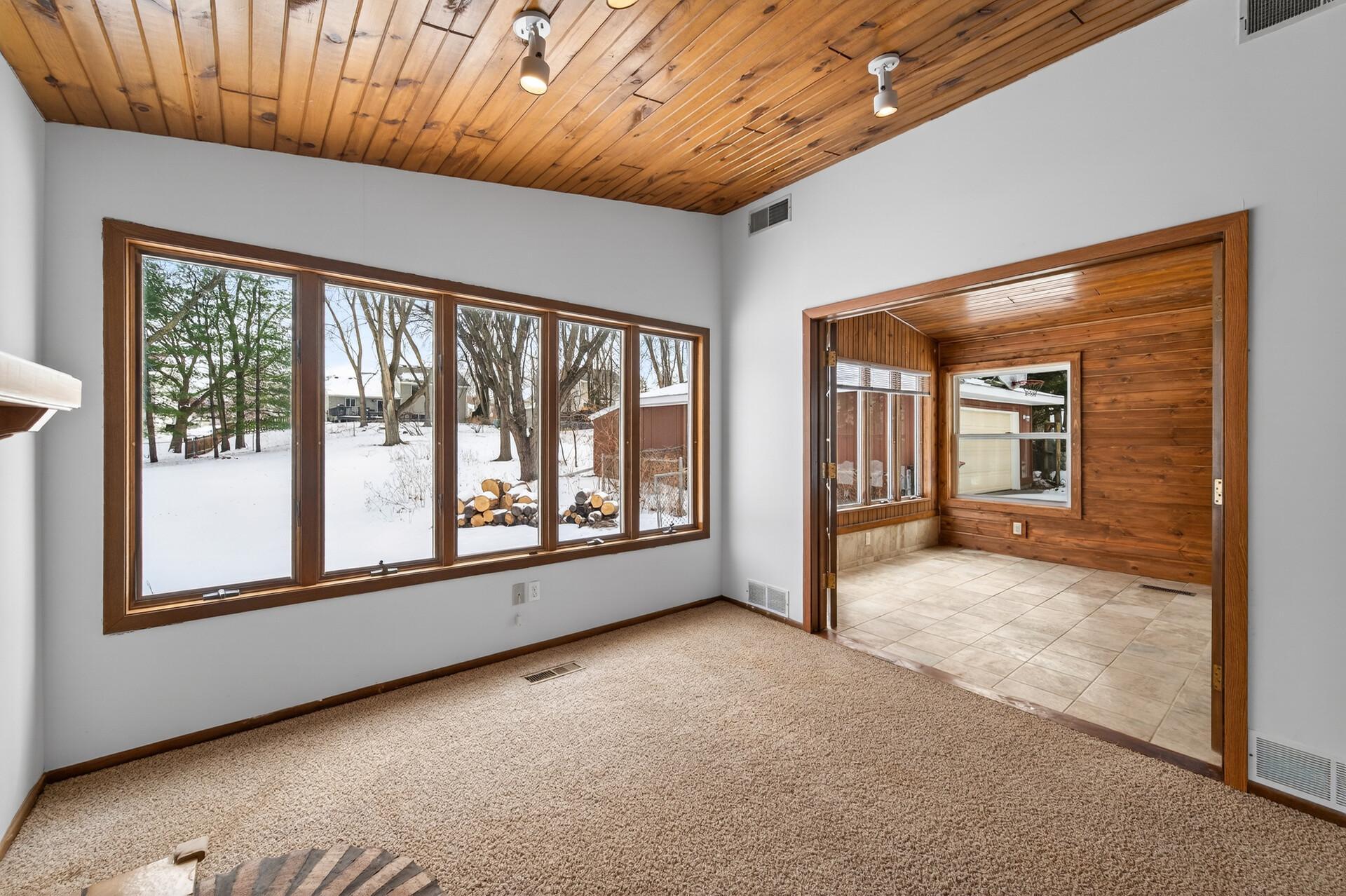 346 McKnight Road South Maplewood, MN 55119 - Photo 14 of 50