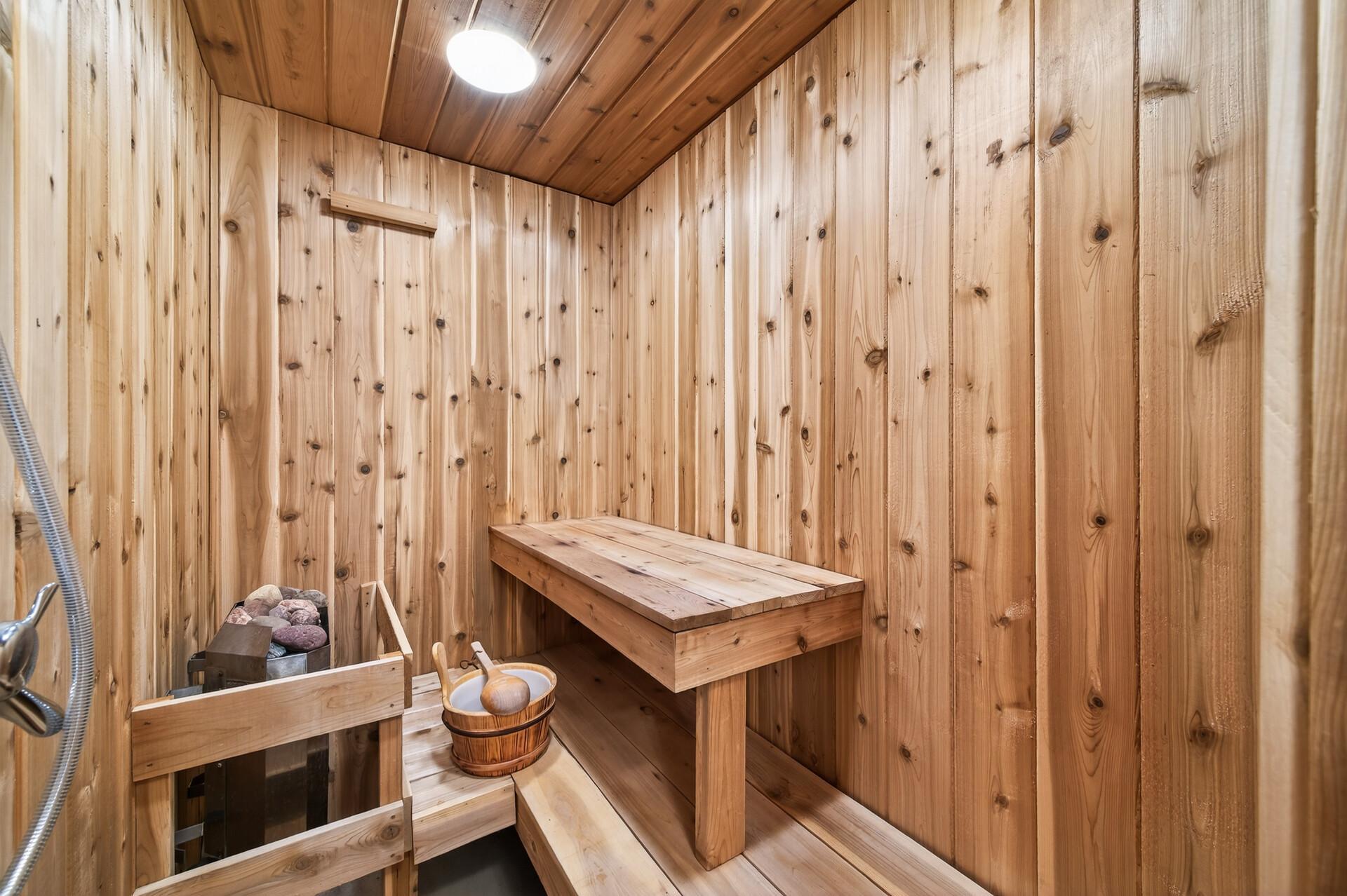 346 McKnight Road South Maplewood, MN 55119 - Photo 20 of 50