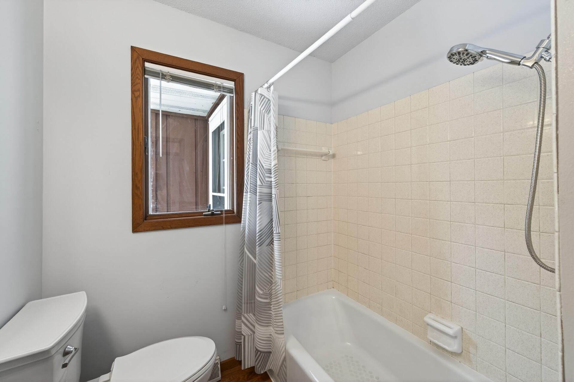 346 McKnight Road South Maplewood, MN 55119 - Photo 28 of 50