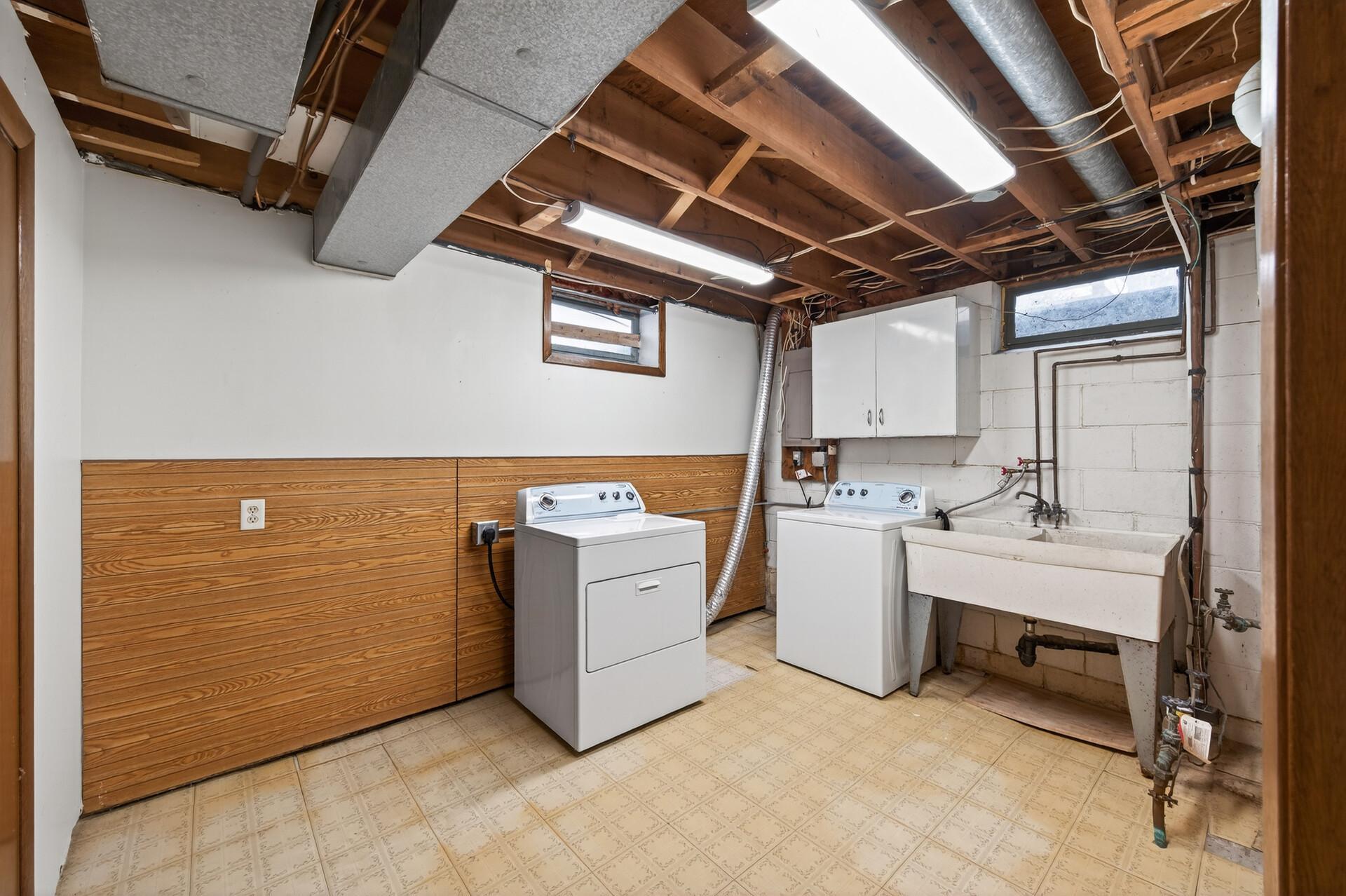 346 McKnight Road South Maplewood, MN 55119 - Photo 34 of 50