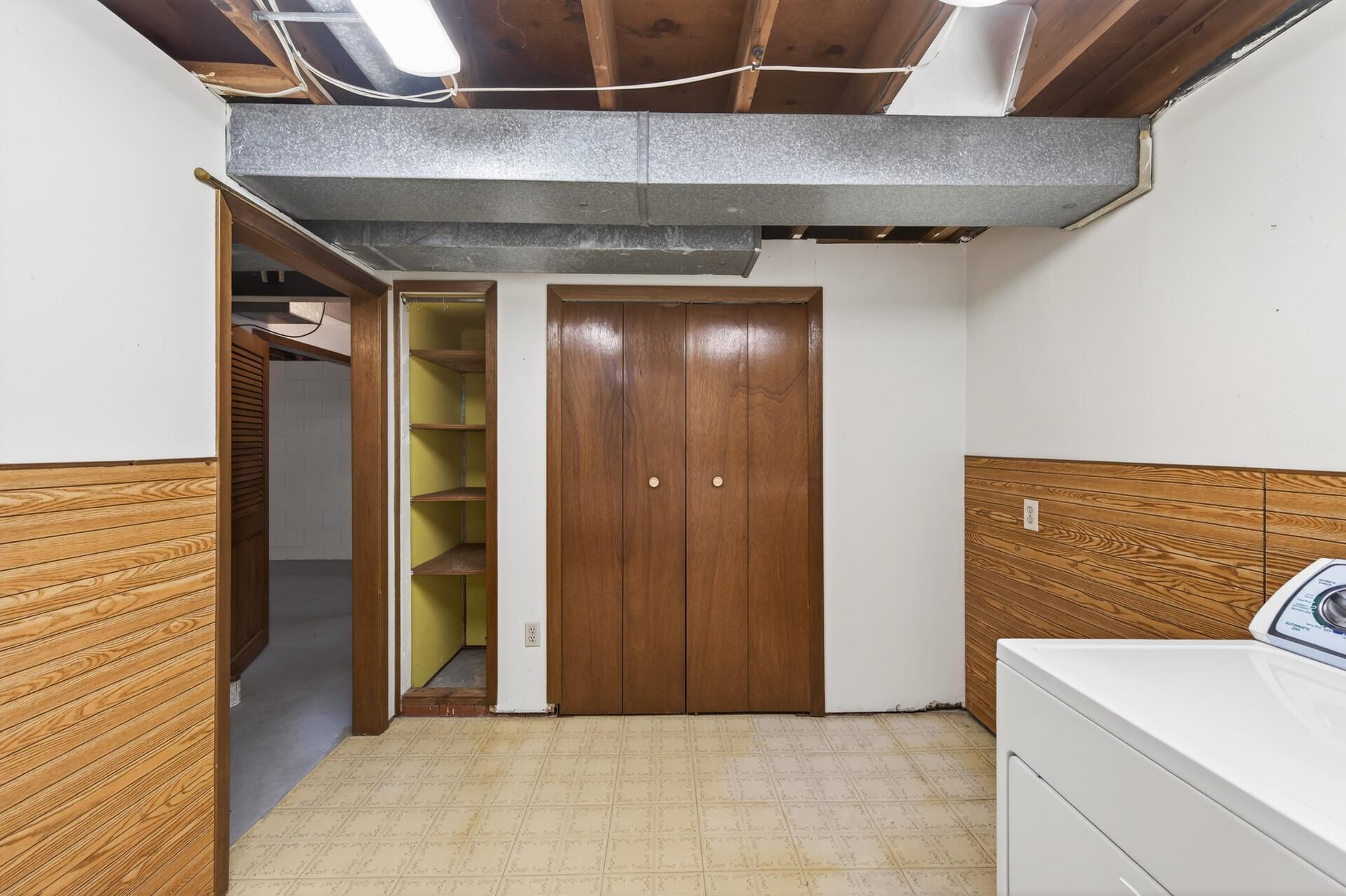 346 McKnight Road South Maplewood, MN 55119 - Photo 35 of 50