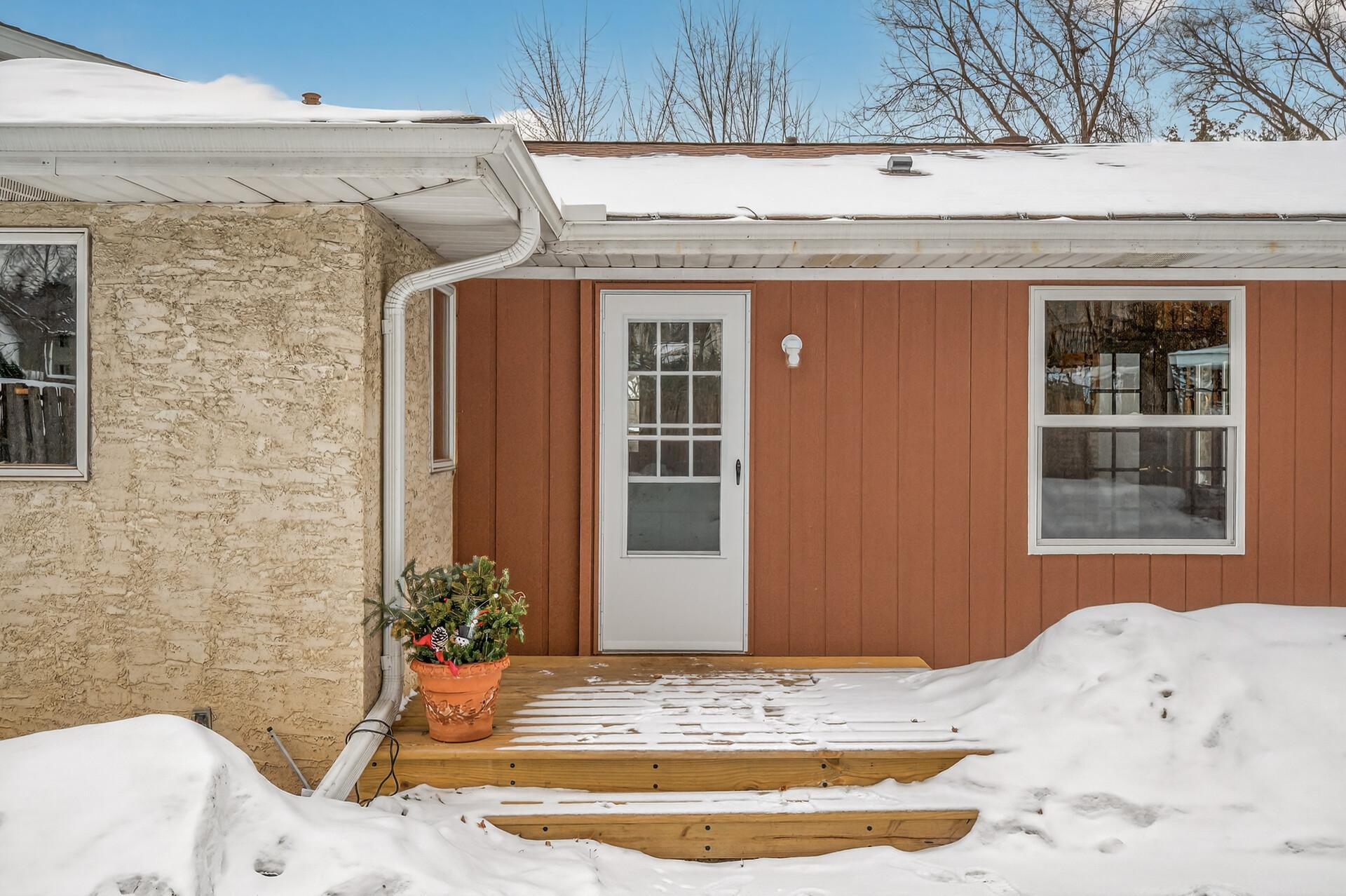 346 McKnight Road South Maplewood, MN 55119 - Photo 36 of 50