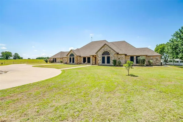 $7,700,000 | 1226 Farm To Market 67, Covington, TX 76636