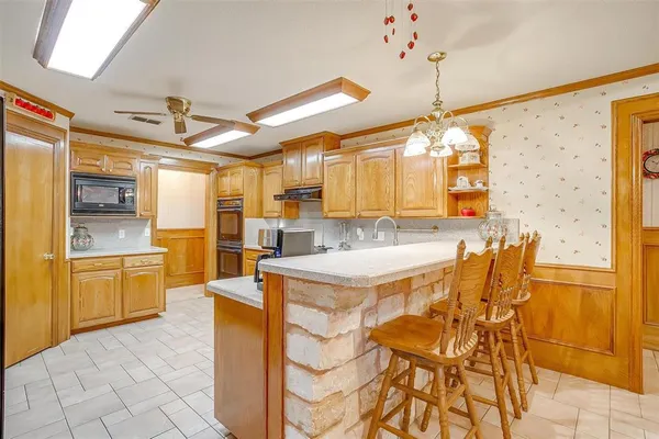 $7,700,000 | 1226 Farm To Market 67, Covington, TX 76636