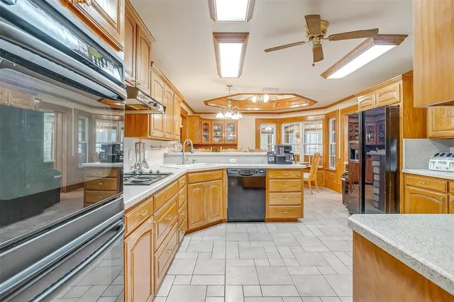 $7,700,000 | 1226 Farm To Market 67, Covington, TX 76636