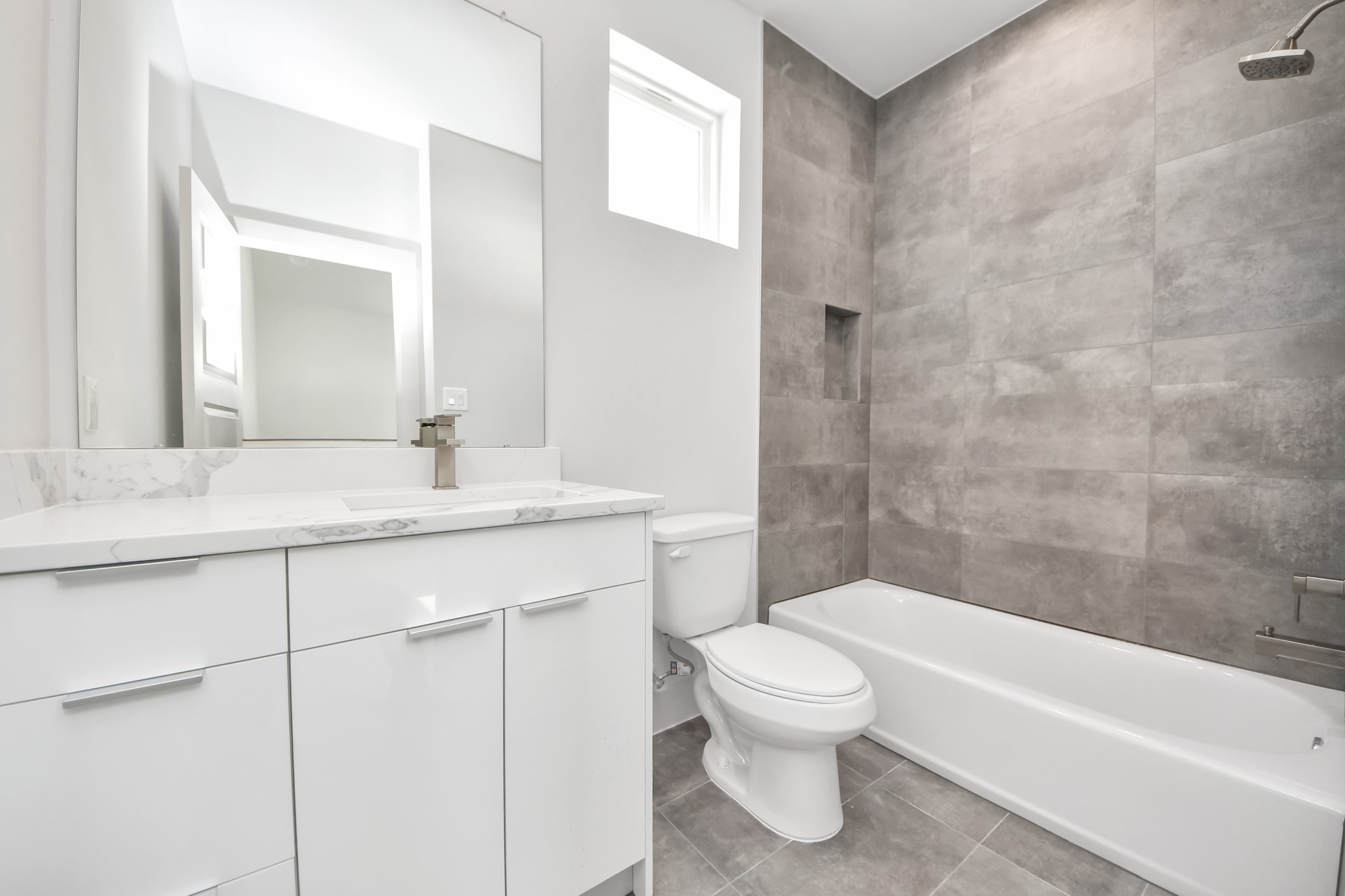 4011 Boho Lane Houston, TX 77045 - Photo 14 of 21 full bath