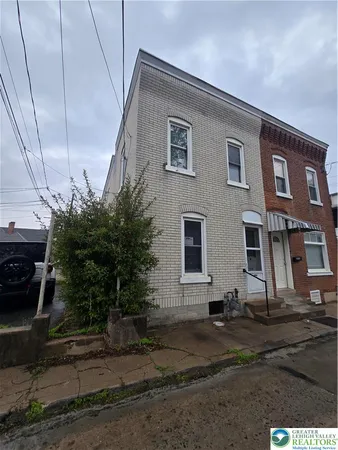 $1,475 | 1437 Webster Street, Allentown, PA 18102