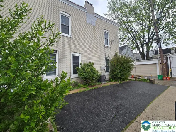 $1,475 | 1437 Webster Street, Allentown, PA 18102