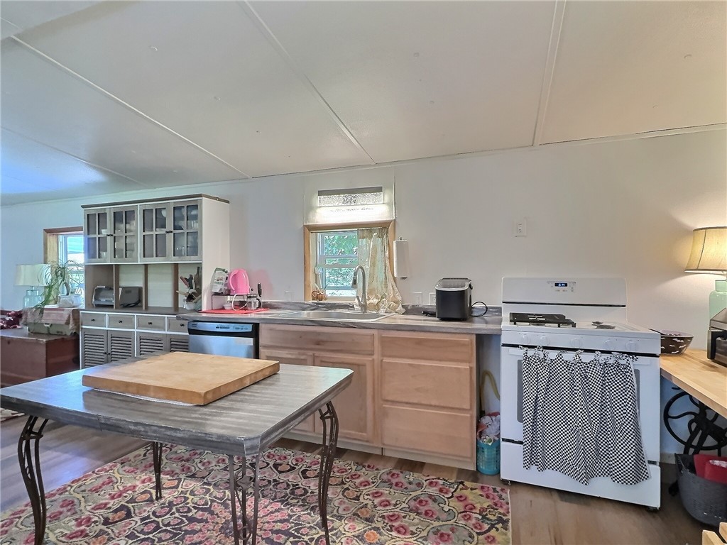 2694 Ellicott Road Caledonia, NY 14423 - Photo 9 of 20