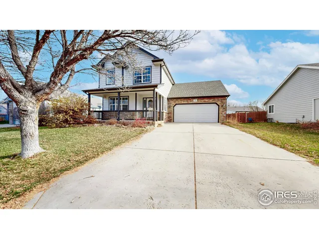a black and white photo of a house