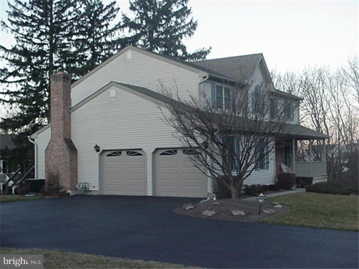 902 Old Fritztown Road Reading, PA 19608 - Photo 2 of 15