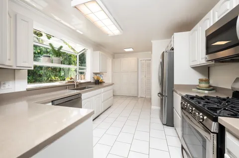 $1,450,000 | 910 Folkstone Avenue, San Mateo, CA 94402