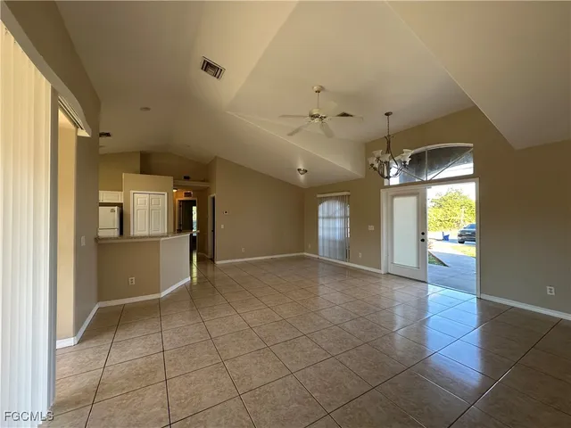 $1,600 | 3015 40th Street Southwest, Lehigh Acres, FL 33976