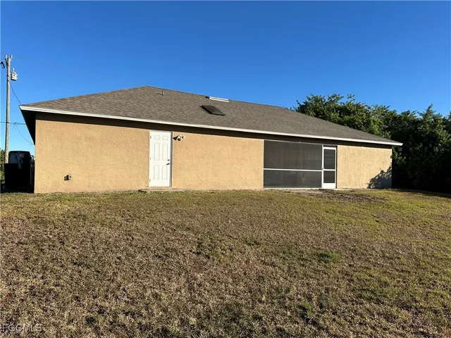$1,600 | 3015 40th Street Southwest, Lehigh Acres, FL 33976