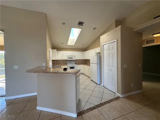 $1,600 | 3015 40th Street Southwest, Lehigh Acres, FL 33976