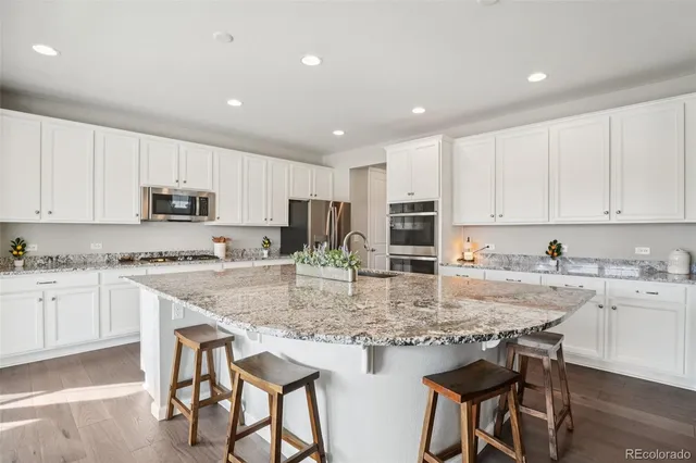 $799,000 | 7136 South Vandriver Way, Aurora, CO 80016