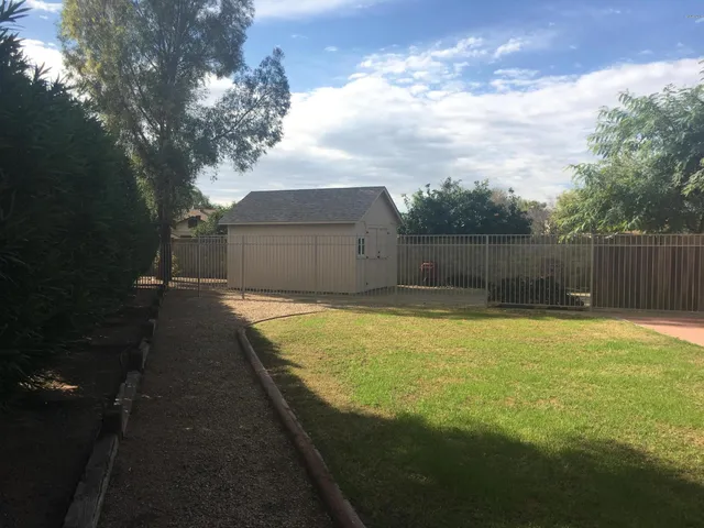 a bathroom with a tub