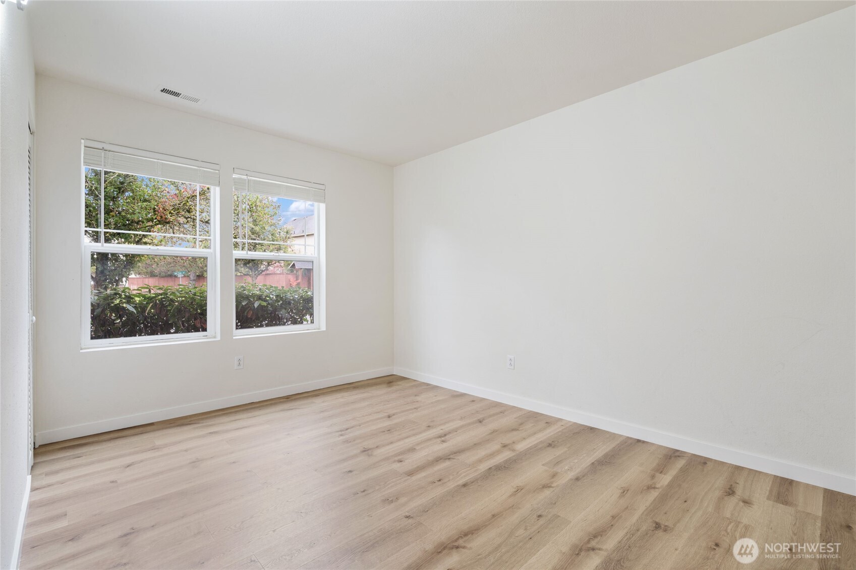 2511 Northeast 1st Street Renton, WA 98056 - Photo 12 of 32